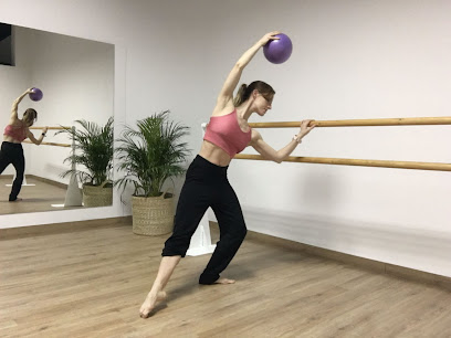 PARALLEL STUDIO - Barre & Pilates