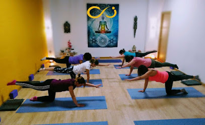 CENTRO INFINITO MÓSTOLES - Yoga Pilates Masajes Terapias